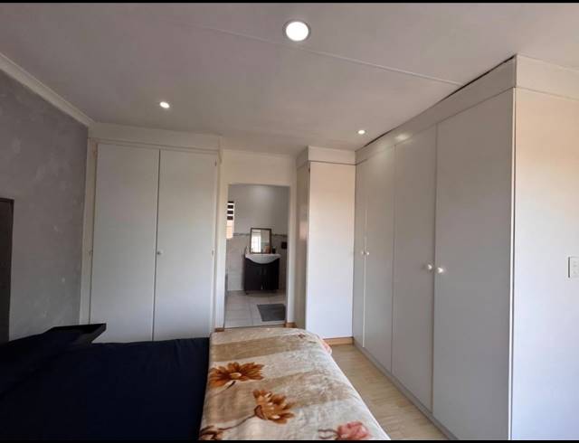 3 BEDROOM SECTIONAL TITLE FOR SALE IN WILGEHEUWEL